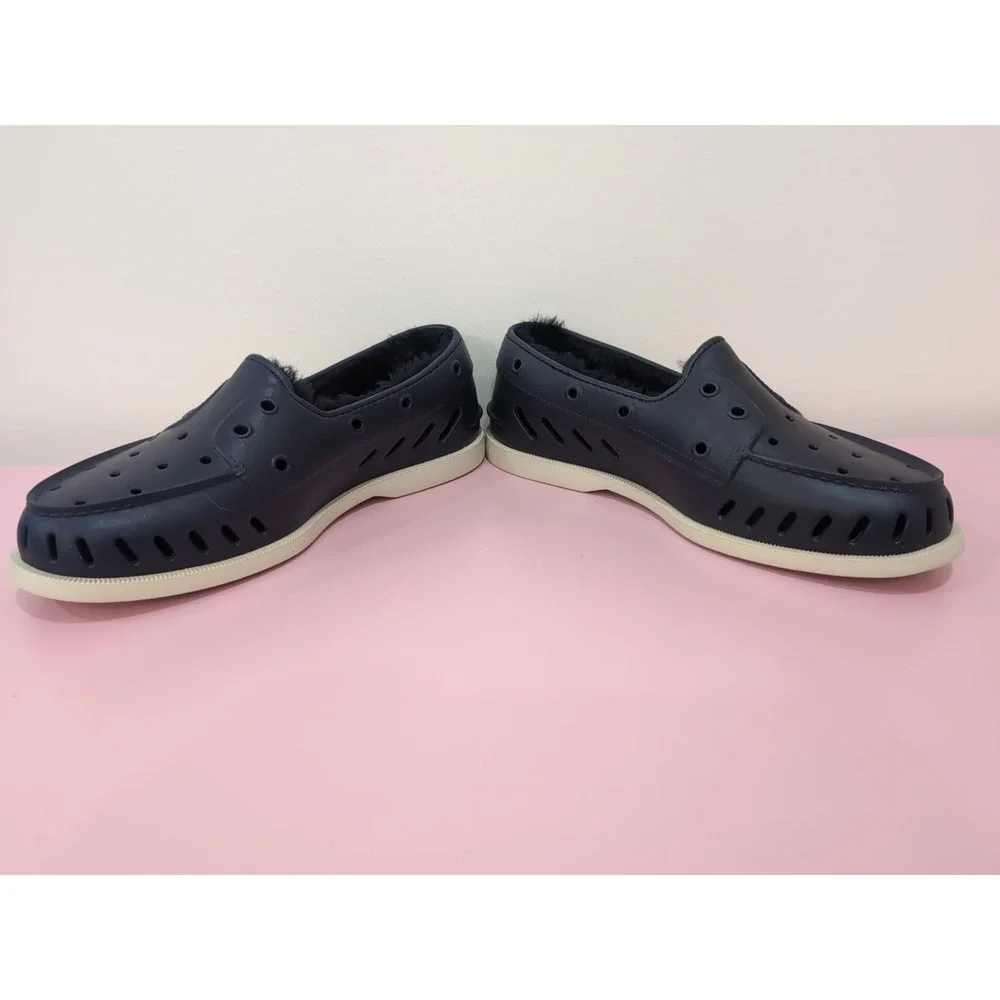 Sperry Women's‎ Navy Float Boat Shoes with Faux Fur Lining Size 9 NWOT